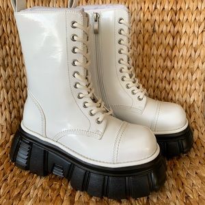 New ✨Jeffrey Campbell White Leather Combat Boots